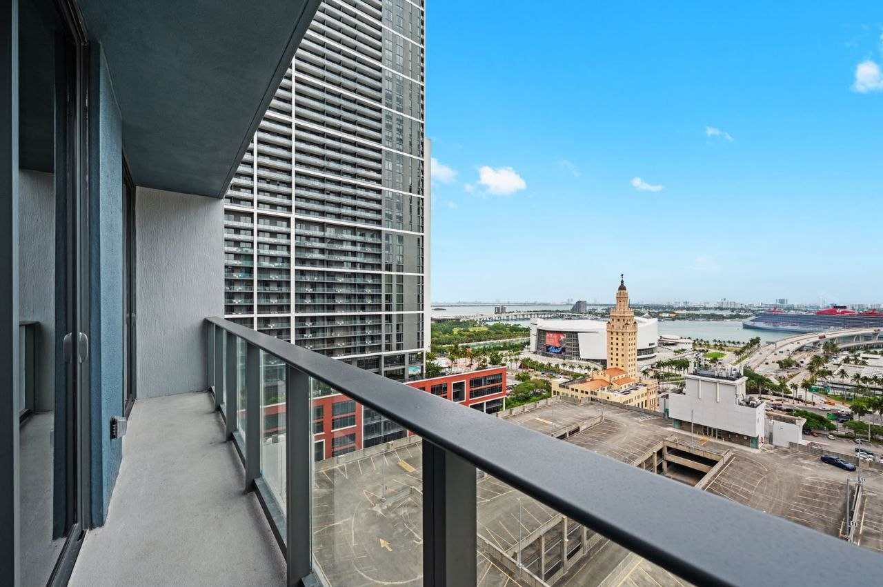 Unit 2707 view
