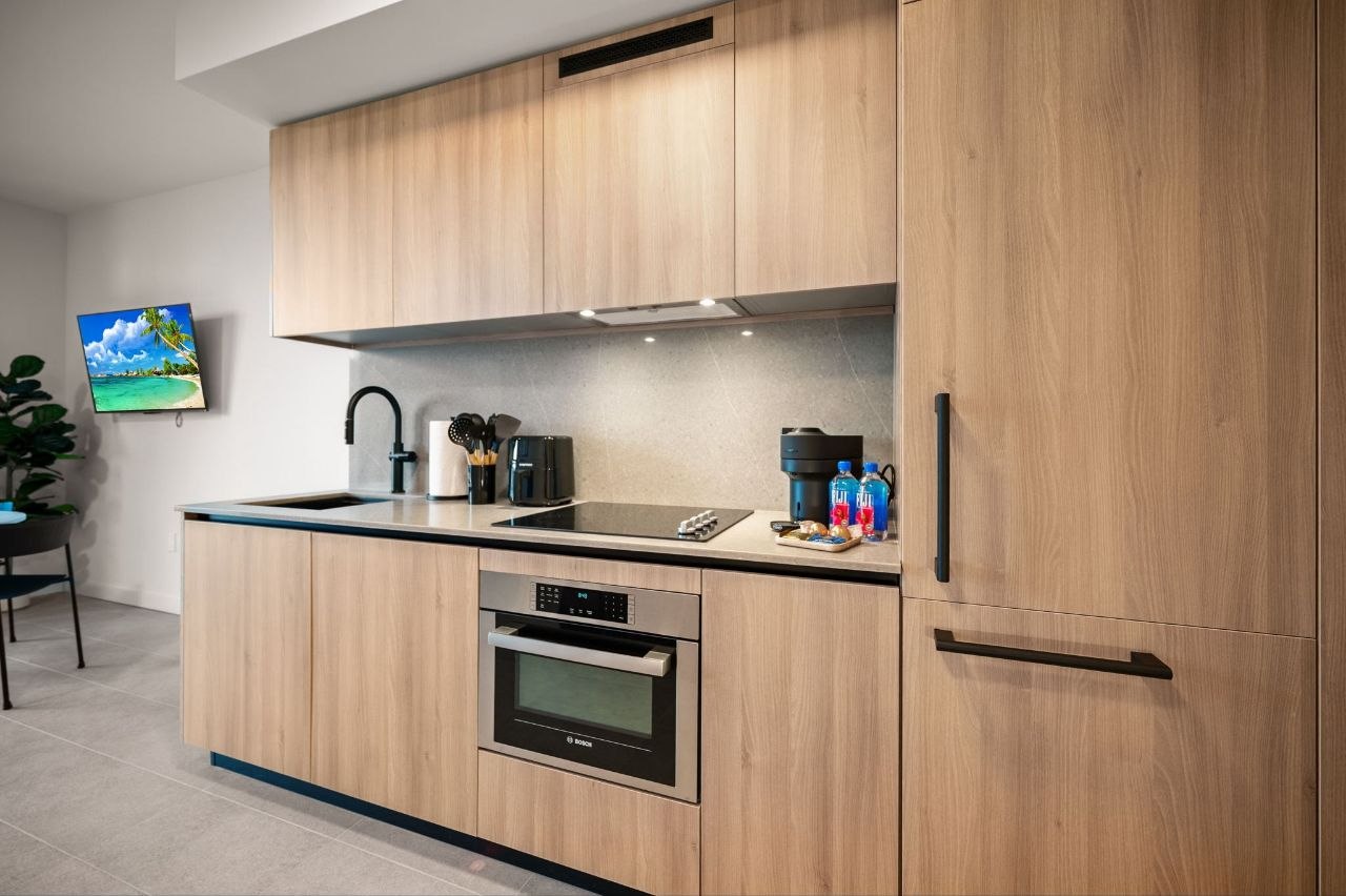 Unit 2707 interior