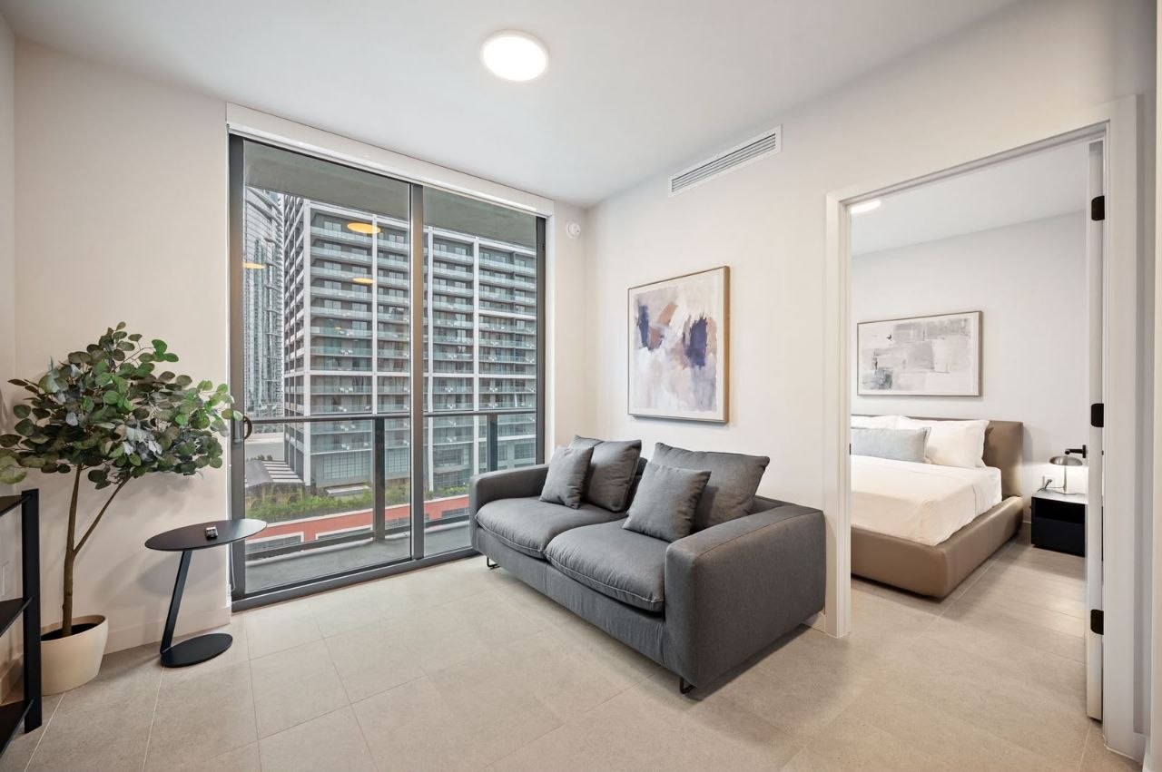 Unit 2707 interior
