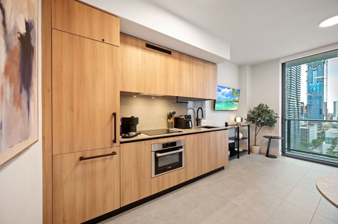 Unit 2707 interior
